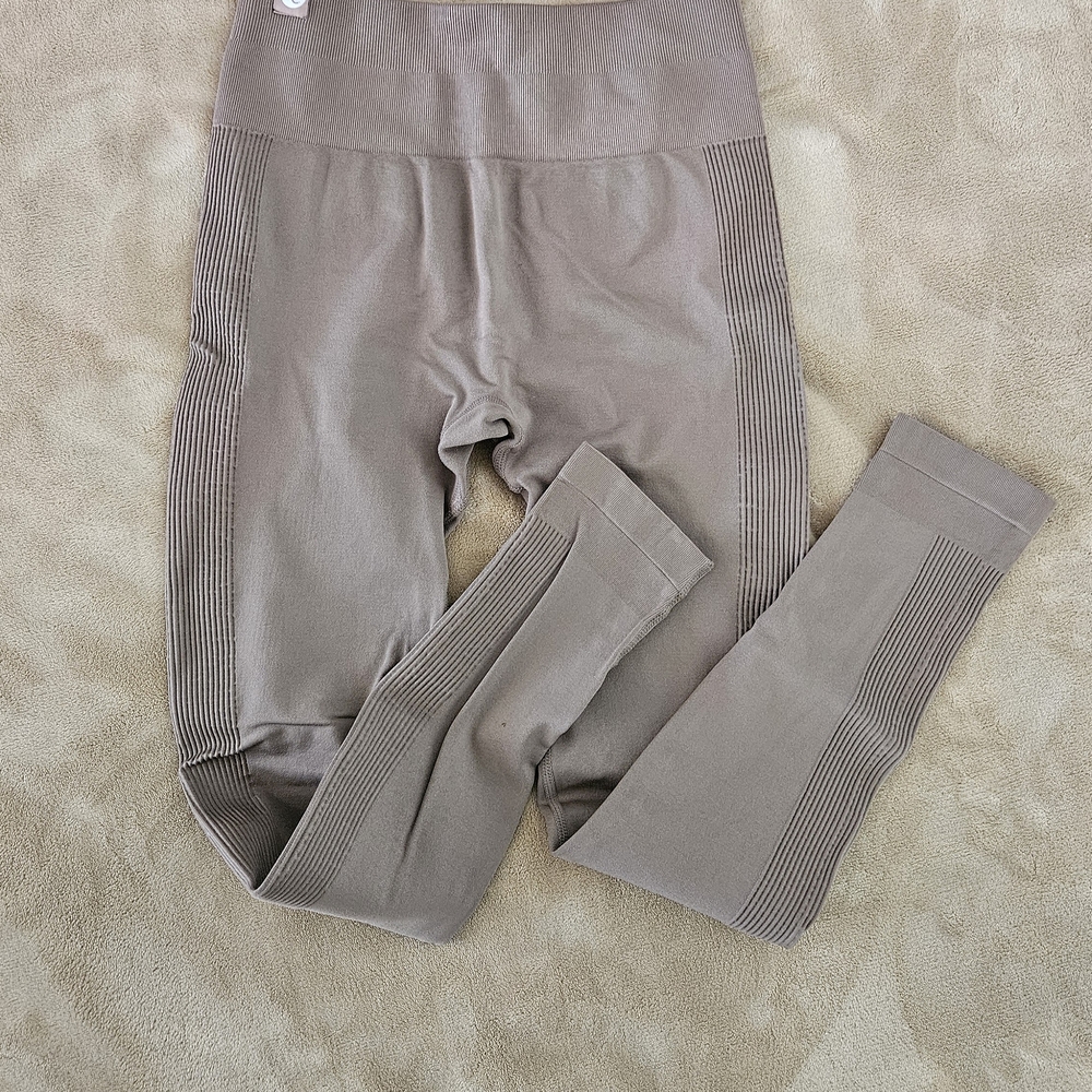 Stacci Thalia Contour Leggings - Mocha Meringue - Butt Scrunch - S/M